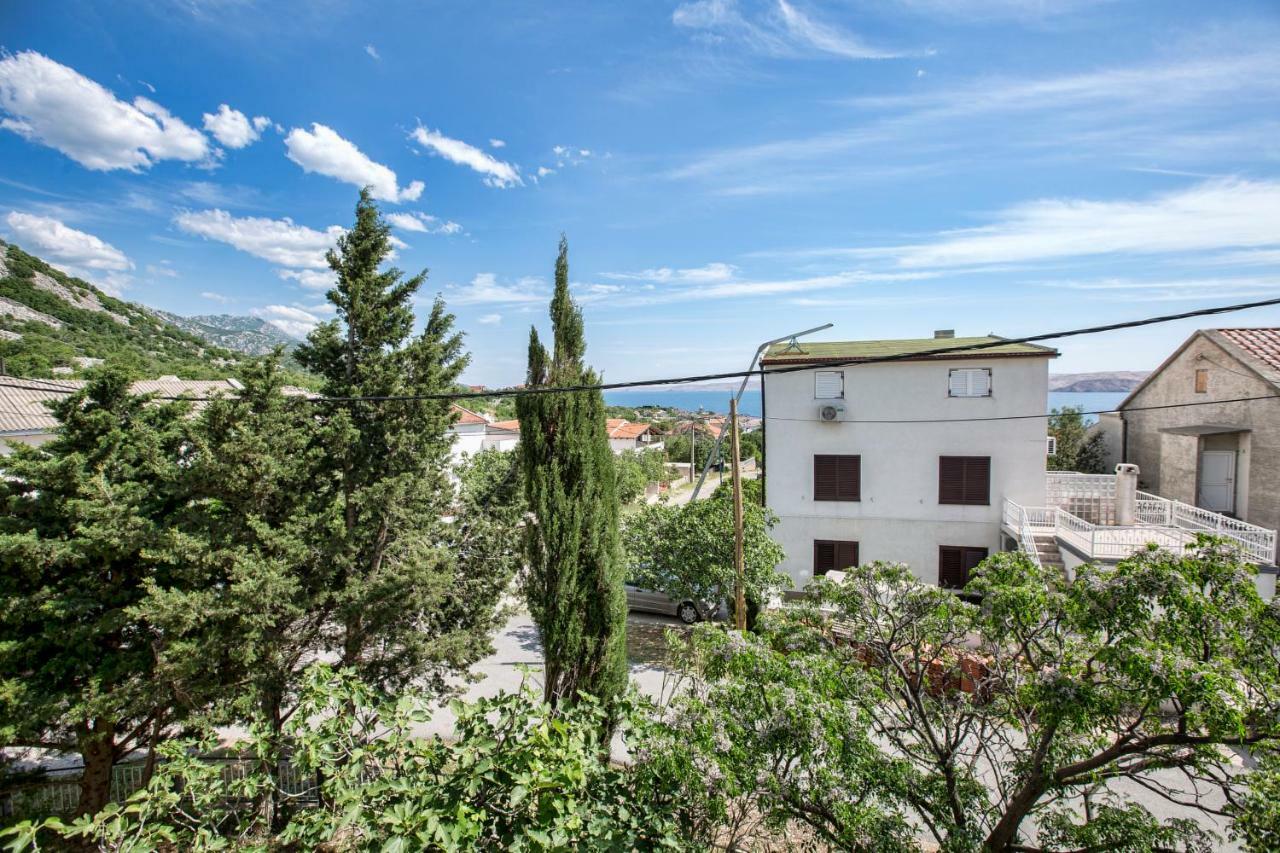 Vacation House Anna Karlobag Exterior photo